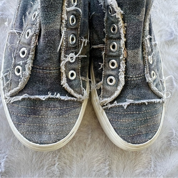 Corkys Frayed Denim Sneakers - Picture 3 of 9